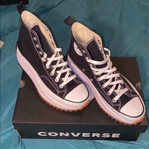 Run star hike hi converse